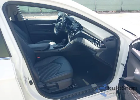 2024 Toyota Camry Se z USA, uszkodzony, nr VIN 4T1G11AK4RU889579